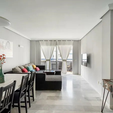 Apartament Arcos Infostays - Free Parking
