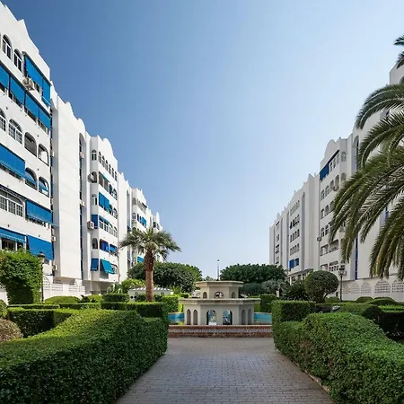 Arcos Infostays - Free Parking