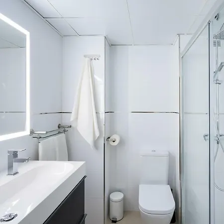 Apartament Arcos Infostays - Free Parking